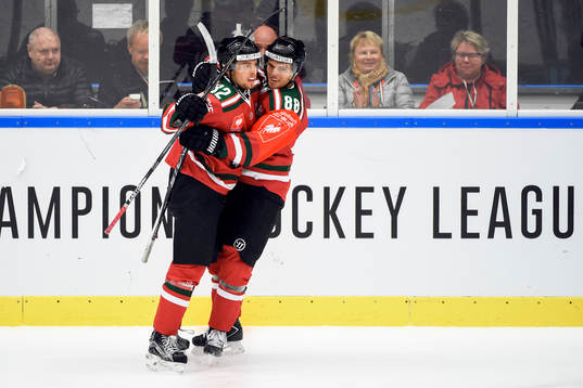 Frölundas Lukas Bengtsson och Andreas Johnson jublar