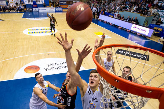 Bläddra bland fler bilder av Basket, Basketligan, Borås - Malbas
