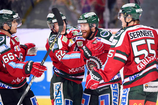 Frölundas Robin Figren firar