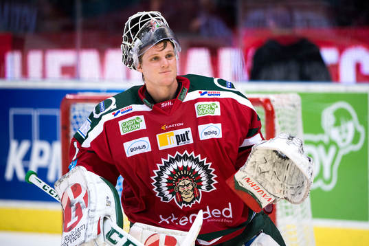 Frölundas målvakt Lars Johansson jublar