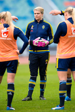 Sveriges målvakt Emelie Lundberg