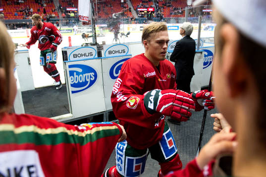 Frölundas Andreas Johnson innan ishockeymatchen i SHL