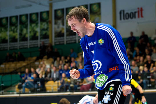Sävehofs målvakt Per Sandström jublar