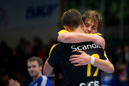 Sävehofs Olle Forsell-Schefvert kramar om Niclas Fingren