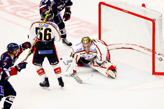 Linköpings Vilmos Gallo gör sitt första SHL mål och