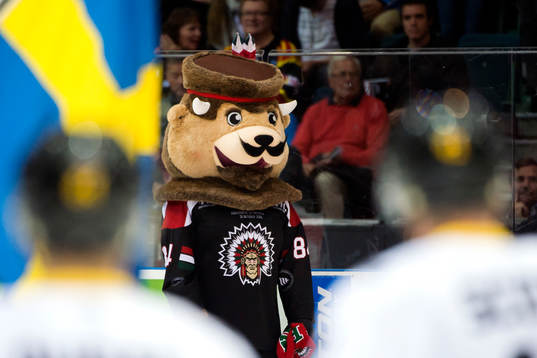 Frölundas maskot Frölle med mustasch