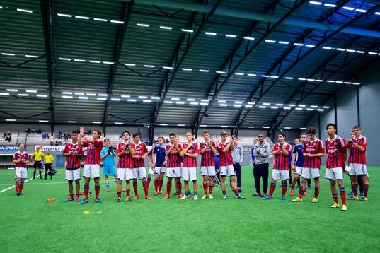 Djurgårdens spelare tackar publiken