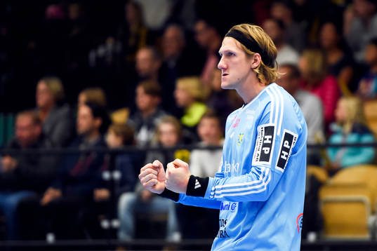 Ystads målvakt Anders Persson jublar