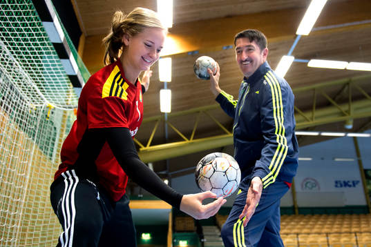 Sävehofs målvakt Johanna Bundsen och målvaktstränare
