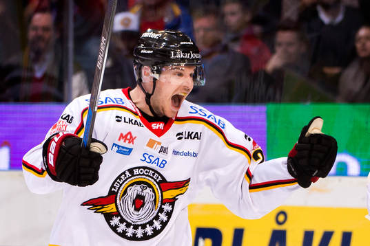 Luleås Brendan Mikkelson jublar