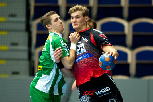 Hammarbys Andreas Halvarsson och HK Malmös Jim Andersson