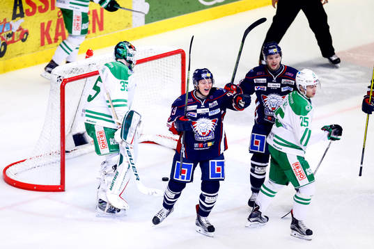 Linköpings Linköpings Rhett Rakhshani jublar