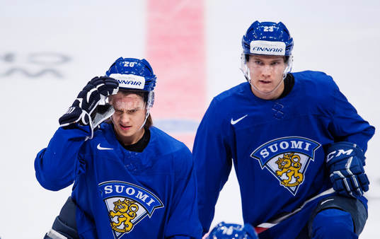 Bläddra bland fler bilder av Ishockey, JVM, dag 9, träning Finland