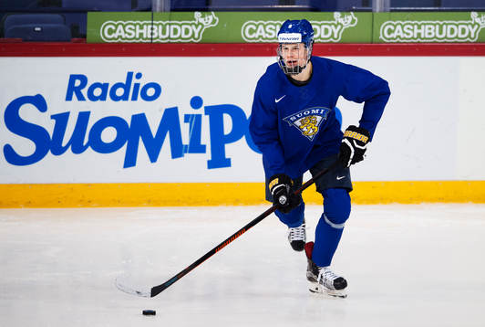 Jesse Puljujärvi på Finlands träning