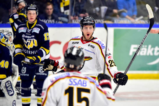 Luleås Anton Hedman jublar