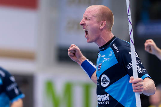 Warbergs Magnus Svensson jublar