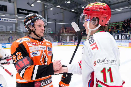 Karlskronas Jesper Olofsson kramar om sin bror Victor