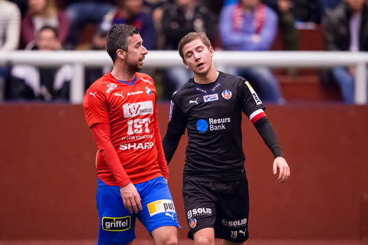 Helsingborgs Darijan Bojanic deppar när han går förbi