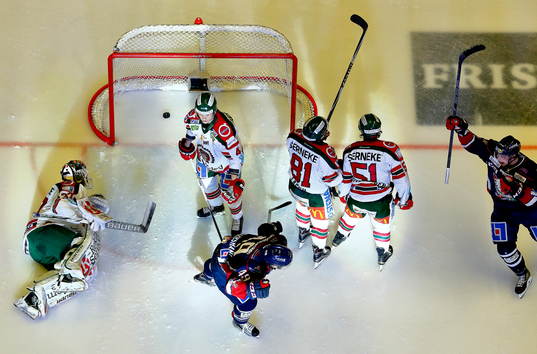 Mål 2-0 av Linköpings Rhett Rakhshani