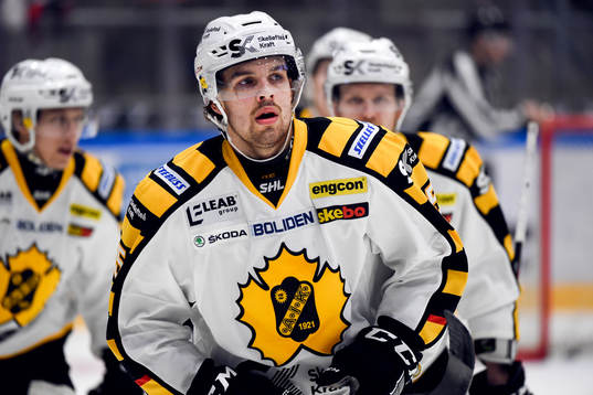 Skellefteås Axel Holmström jublar