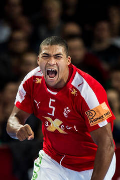 Danmarks Mads Mensah Larsen jublar