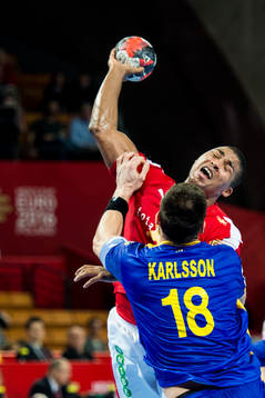Danmarks Mads Mensah Larsen mot Sveriges Tobias Karlsson