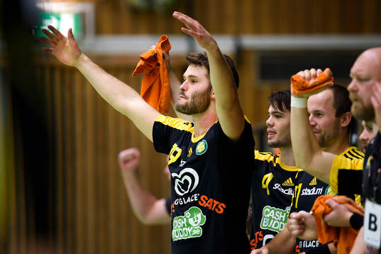 Sävehofs Niclas Fingren jublar