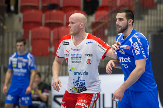 Drotts Jonathan Berg och Redbergslids Mario Lipovac