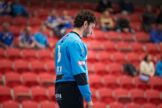 Drotts målvakt Mihailo Rapovanovic deppar