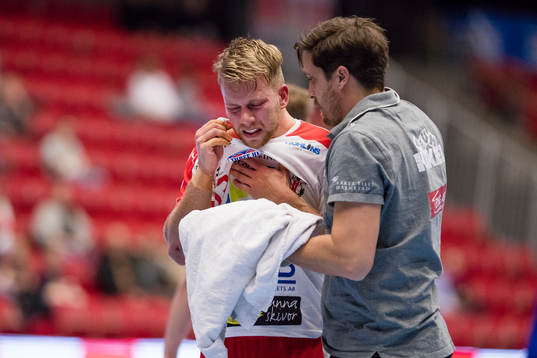 Drotts Anton Blickhammar har ont