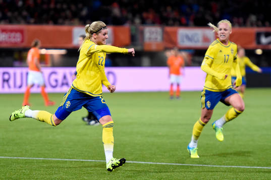 Sveriges Olivia Schough jublar