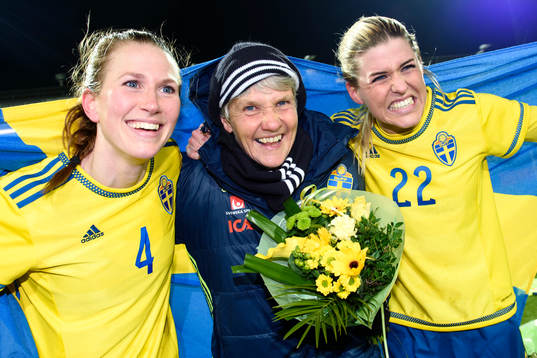 Bläddra bland fler bilder av Fotboll, Dam, OS-kval, Nederländerna - Sverige