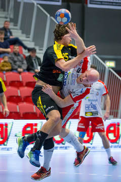 Sävehofs Olle Forsell-Schefvert och Drotts Jonathan Berg