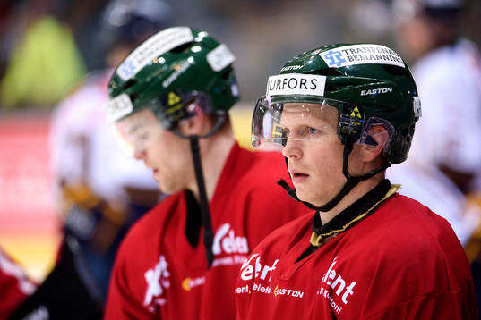 Frölundas Ryan Lasch värmer upp innan kvartsfinal 1 i