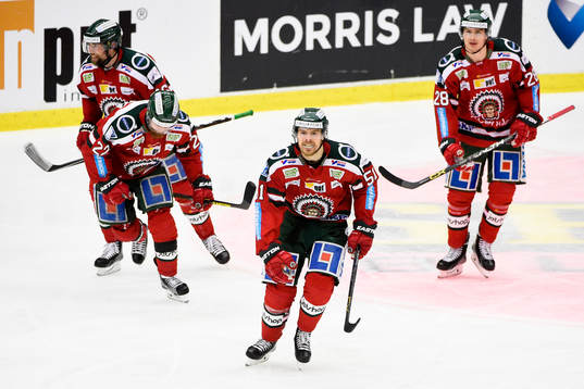 Frölundas Mats Rosseli Olsen jublar