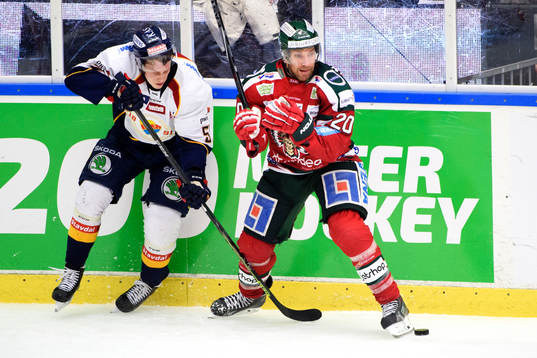 +Djurgårdens Robin Alvarez och Frölundas Joel Lundqvist