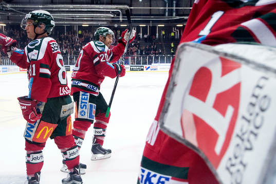 Frölundas Joel Lundqvist  tackar publiken