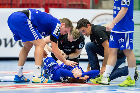 Ystads Emil Hansson är skadad