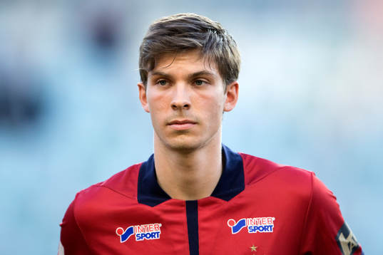 Örgrytes Daniel Paulson vid lineup innan fotbollsmatchen i