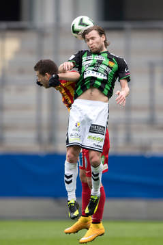 GAIS Johan Lundgren nickar bollen