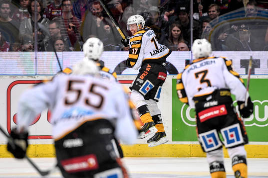 Skellefteås Pär Lindholm jublar