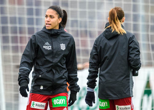 Piteås Tempest-Marie Norlin på uppvärmningen
