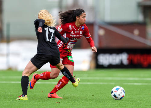 Piteås Tempest-Marie Norlin går förbi