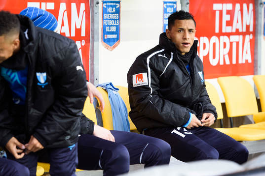 Malmö FFs Yoshimar Yotún på bänken