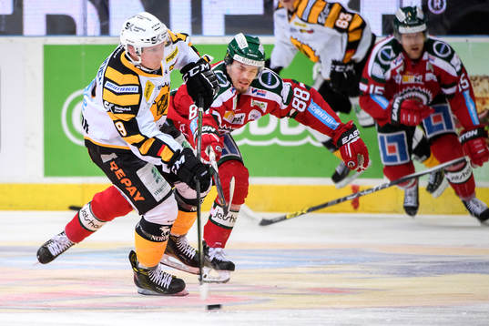 Skellefteås Patrik Zackrisson och Frölundas Andreas