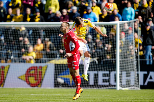 Elfsborgs Viktor Prodell  och Falkenbergs Johannes Vall