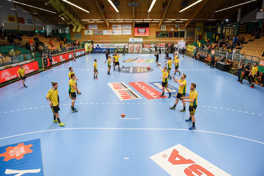 Lagen värmer upp i Partillebohallen innan semifinal 2 i