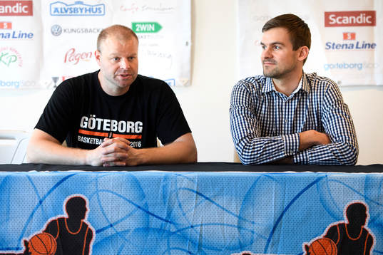 Högbo Baskets sportchef Jonas Fredrikson som också är