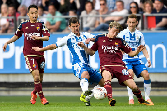 IFK Göteborgs Mauricio Albornoz och Djurgårdens Tim