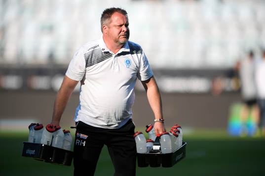 Åtvidabergs tränare Roar Hansen innan fotbollsmatchen i